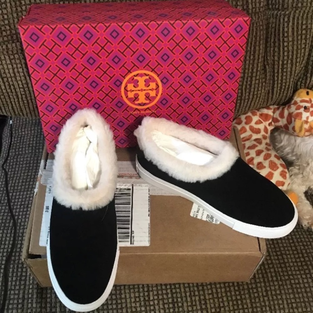 BNIB TORY BURCH SLIP-ONS WITH FUR LINING 6/6.5 😎